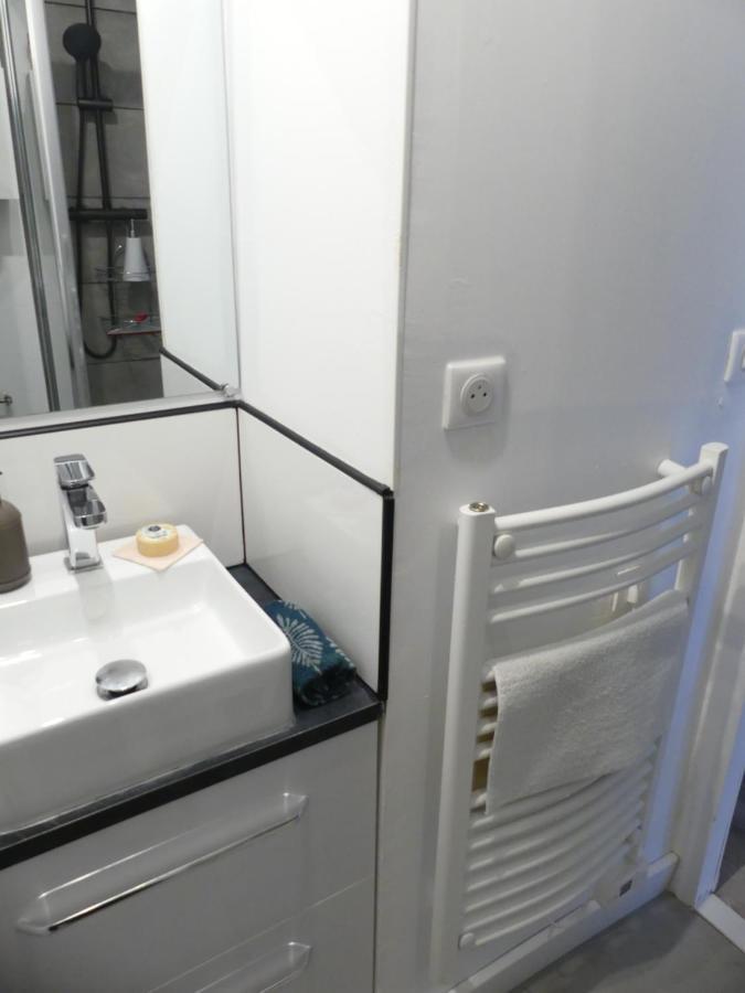 NEW - Studio cosy - Plages à 5min - Parking privé - WIFI - Commerces au pied du bâtiment La Grande Motte Extérieur photo