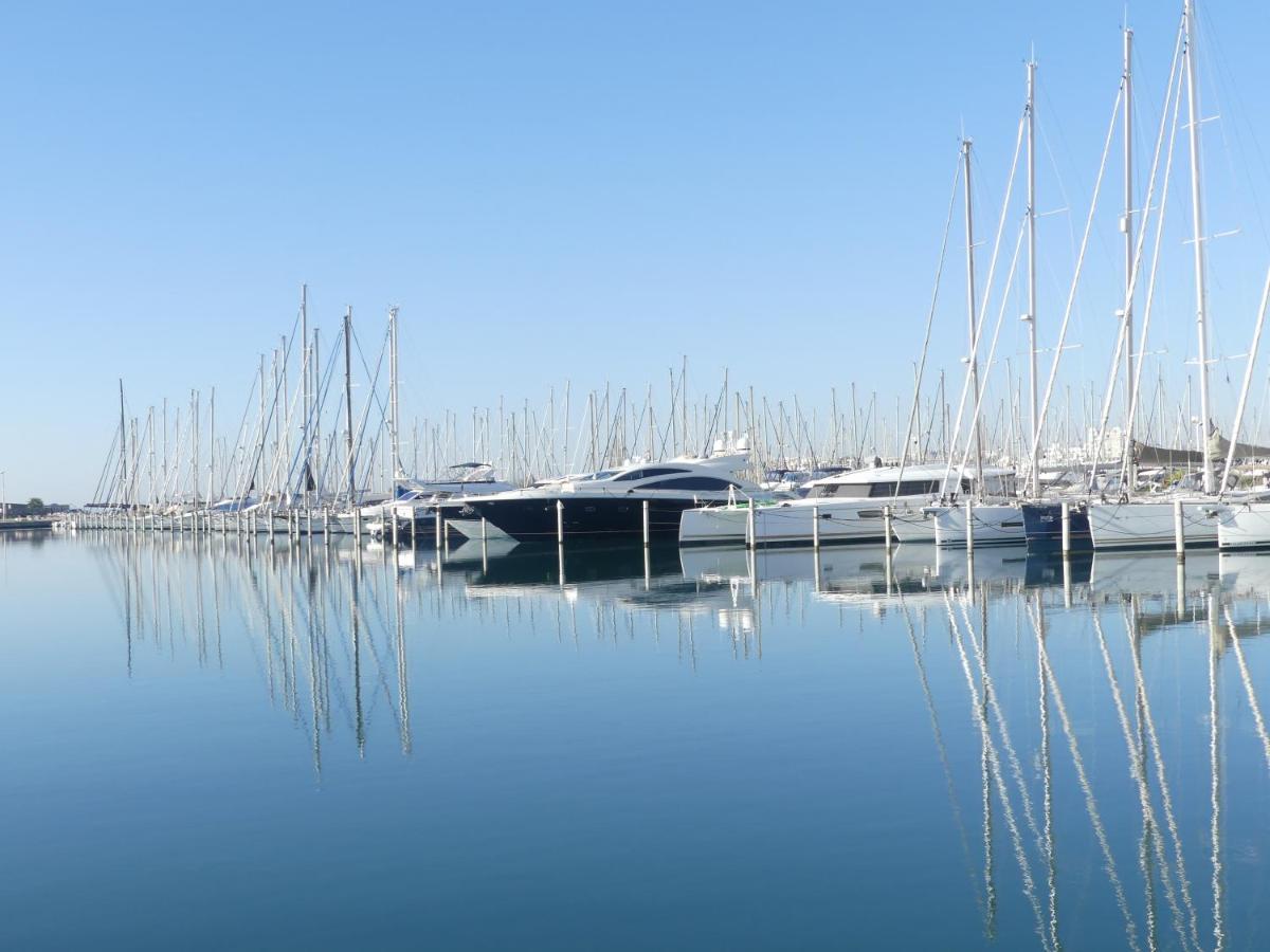 NEW - Studio cosy - Plages à 5min - Parking privé - WIFI - Commerces au pied du bâtiment La Grande Motte Extérieur photo