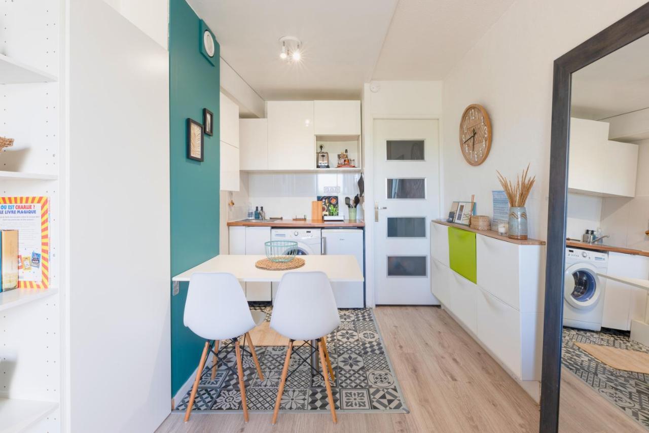 NEW - Studio cosy - Plages à 5min - Parking privé - WIFI - Commerces au pied du bâtiment La Grande Motte Extérieur photo